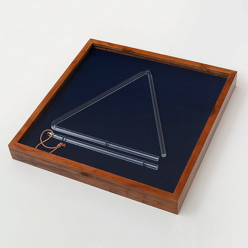 Vivian Caccuri, Trítono Frágil