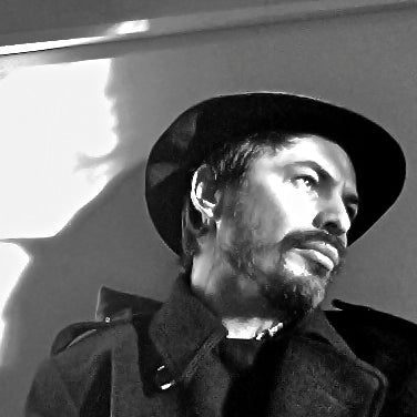 Nino Cais - Carbono Galeria