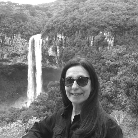 Shirley Paes Leme