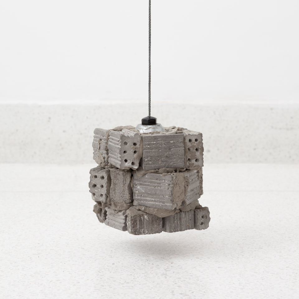 Daniel Murgel, Tentativa:Desaprumo (escala cinza)