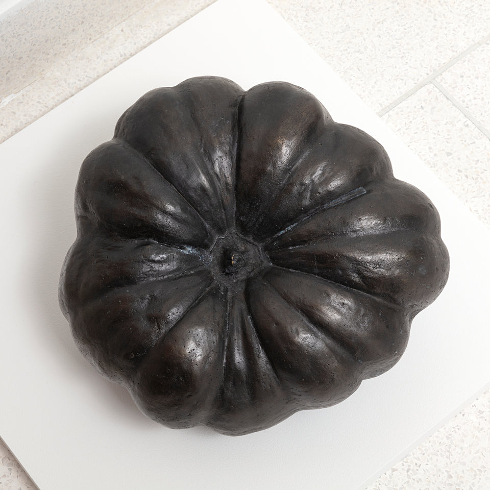 Carlos Nunes, objeto acrômico (abóbora)