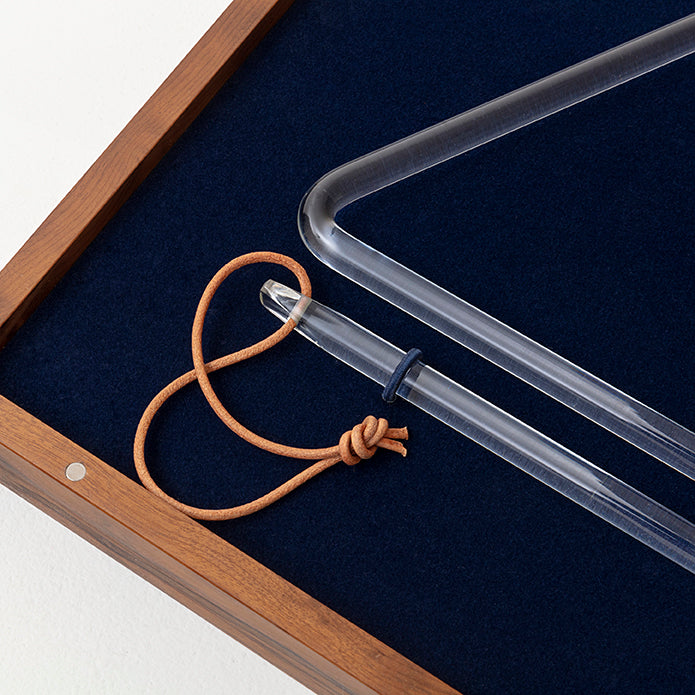 Vivian Caccuri, Trítono Frágil 