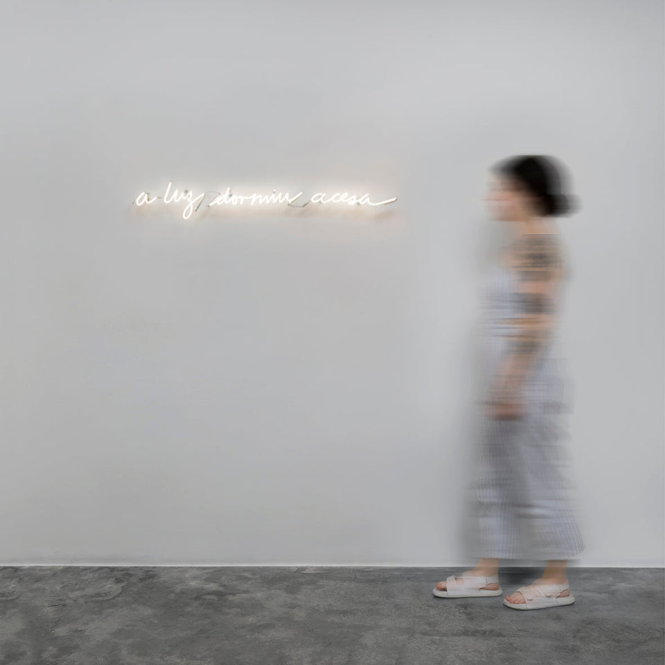 A luz dormiu acesa - Carbono Galeria