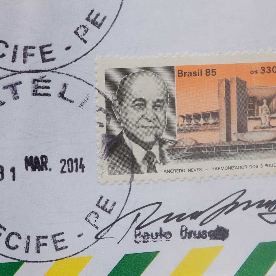 LUTO - Carbono Galeria