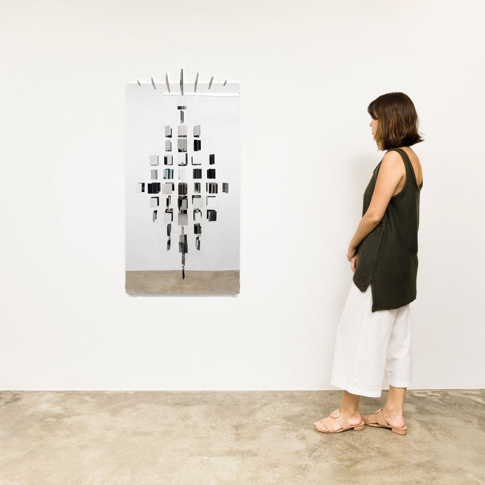 Losange Virtuel sur font MIRROIR - Carbono Galeria