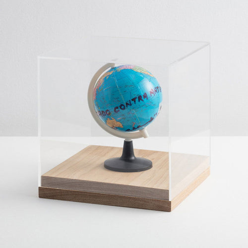 O Mundo foi Dedetizado contra Arte - Carbono Galeria