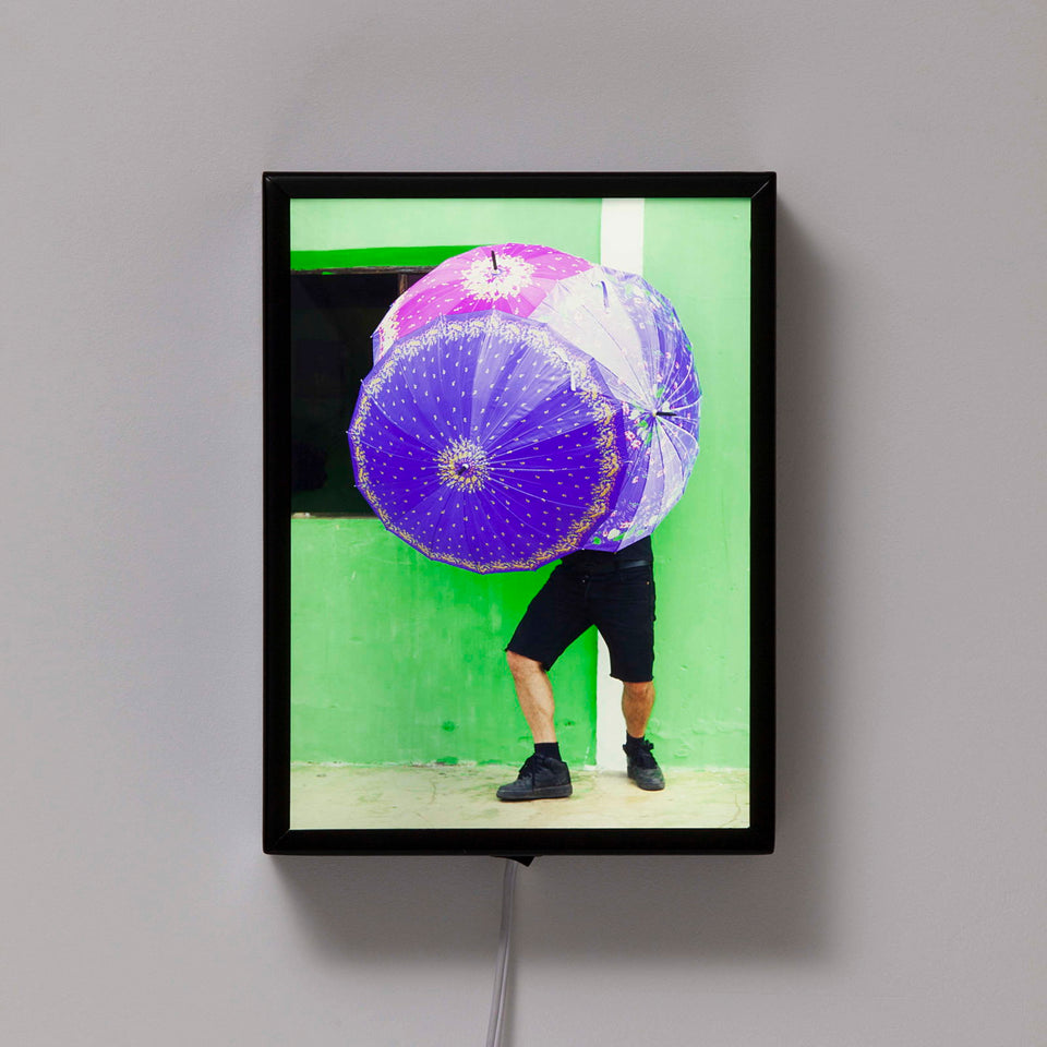 Portrait Bicho da Seda Verde - Carbono Galeria