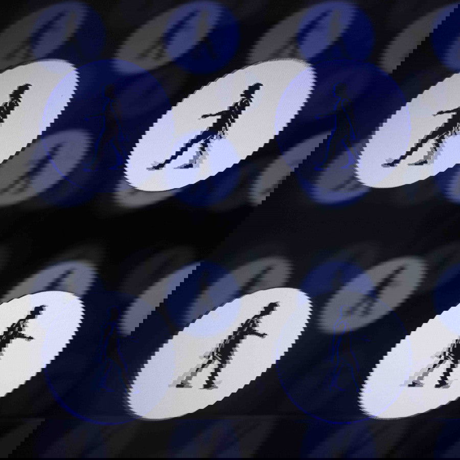 Todas em uma - Carbono Galeria