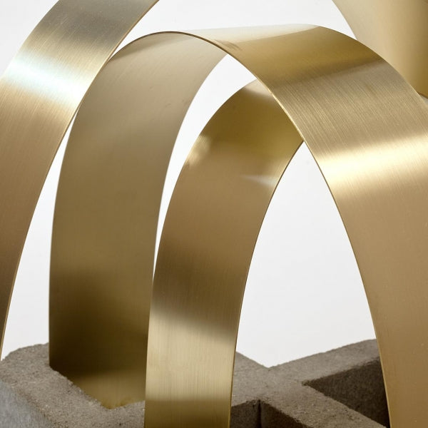 Ana Holck-Sem título