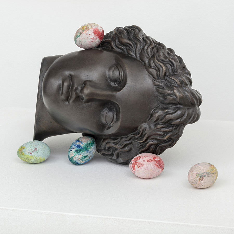 deus com ovos - Carbono Galeria