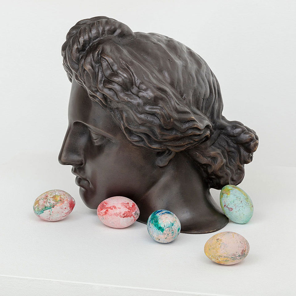 deus com ovos - Carbono Galeria