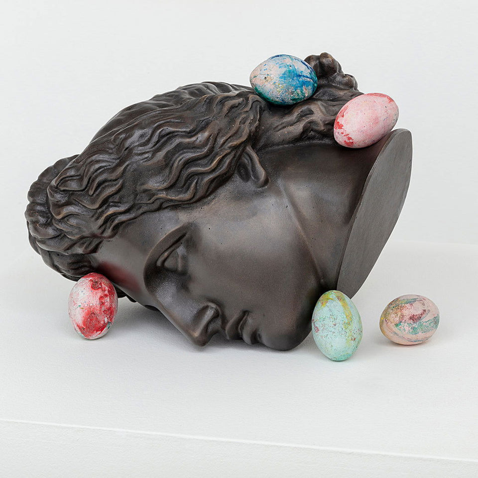 deus com ovos - Carbono Galeria